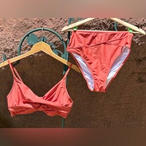 CUPSHE Women's Bikini Set High Waisted V-Neck Twist Front NWOT